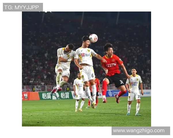 广州足球队在足球团队协作排行榜中荣登第七名彰显团队实力与合作精神 广州足球队在足球团队协作排行榜中荣登第七名彰显团队实力与合作精神